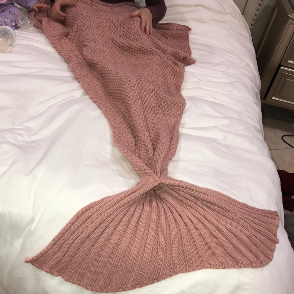 Knitted Mermaid Blanket